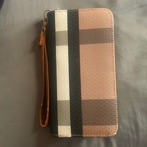 brown striped wallet